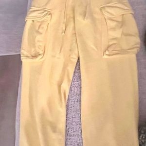 NWT BDG Bonfire Cargo Sweatpants in Yellow Size S